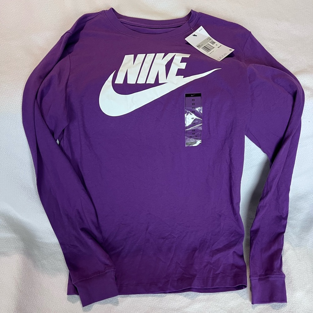 NWT Men’s Nike Purple Long Sleeve Tee